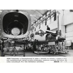 "AERO Vodochody w Czechosłowacji to [...] zakład seryjnie produkujący wojskowe samoloty odrzutowe [...] KAW-CAF - CTK"