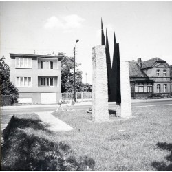 "Kobylin Pomnik ofiar faszyzmu 1918-1919. - 1939-1945 przy ul. Krotoszyńskiej...