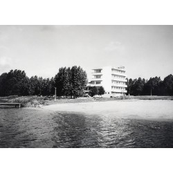 "Margonin - Hotel "Margoni[n]ka" nad jeziorem fot. J.Tymiński 68-118 06157-5...