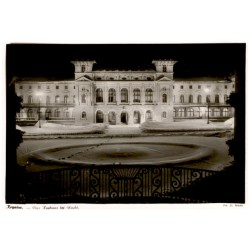 Krynica. Das Kurhaus bei Nacht. Fot. St. Mucha