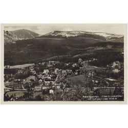 Riesengebirge. Ober-Krummhübel mit Schneekoppe 1605 m