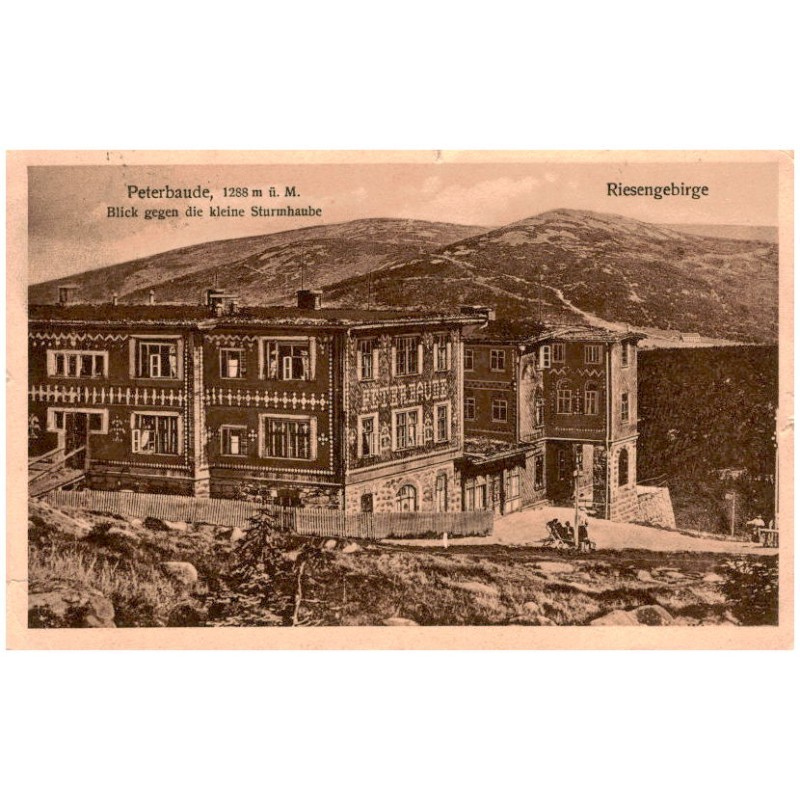 Peterbaude, 1288 m ü. M. Blick gegen die kleine Sturmhaube. Riesengebirge