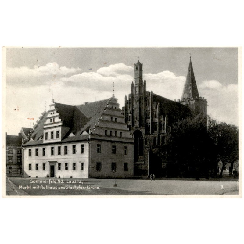 Sommerfeld Nd.-Lausitz, Markt mit Rathaus und Stadtpfarrkirche. 9.