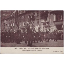 1791 - 3 Maj - 1916. Uroczysty pochód w Warszawie. Cech Szewców z portretem Kilińskiego. Fot. Marjan Fuks