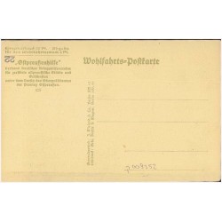 Russische Gefangene legen morsche Giebel nieder. Marktplatz in Domnau (Ostpr.) 127