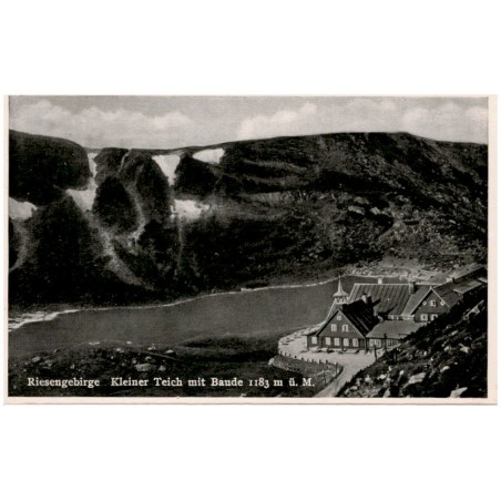 Riesengebirge. Kleiner Teich mit Baude 1183 m ü. M.