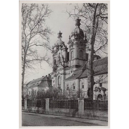 Wahlstatt in Schlesien. Die Kirche und die Westflügel des ehemal. 1723-32 von J. K. Dientzenhofer [...] 2