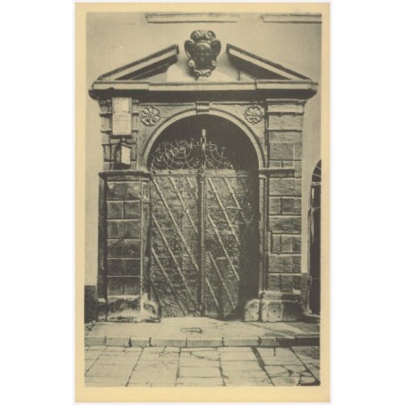 Warszawa. - Rynek Starego Miasta. Portal kamienicy No 38