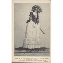 17 Époque Louis XVI (1781). Femme galante du Palais-Royal habillée en Dame de qualité