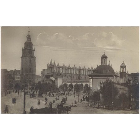 Kraków. Rynek, Ratusz, Sukiennice i kościół św. Wojciecha