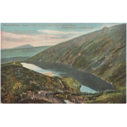 Riesengebirge. Grosser Teich [1225 m.] mit Prinz Heinrich Baude. Hampelbaude u. Schneekoppe