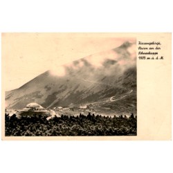 Riesengebirge, Sturm an der Schneekoppe 1605 m ü. d. M. 10653 / Rewers: Riesengebirge, Schneekoppe 1605m. Schlesierhaus und Ries