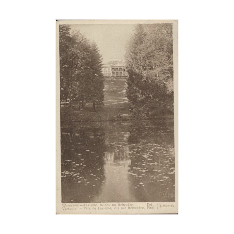Warszawa - Łazienki Królewskie, Widok na Belweder. Varsovie - Parc de Łazienki, vue sur Belvédere. Fot. Phot. J. Bułhak
