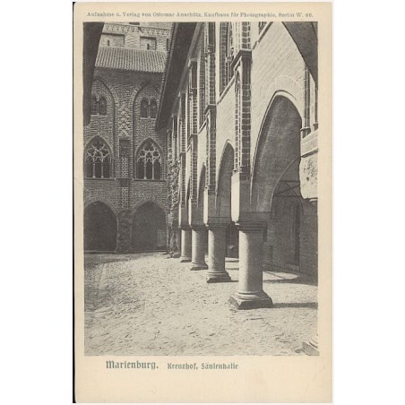 Marienburg. Kreuzhof, Säulenhalle