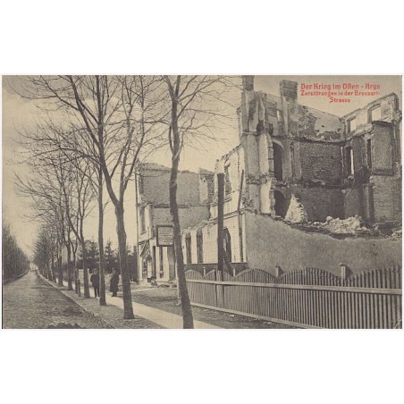 Der Krieg im Osten-Arys. Zerstörungen in der Bronsart-Strasse