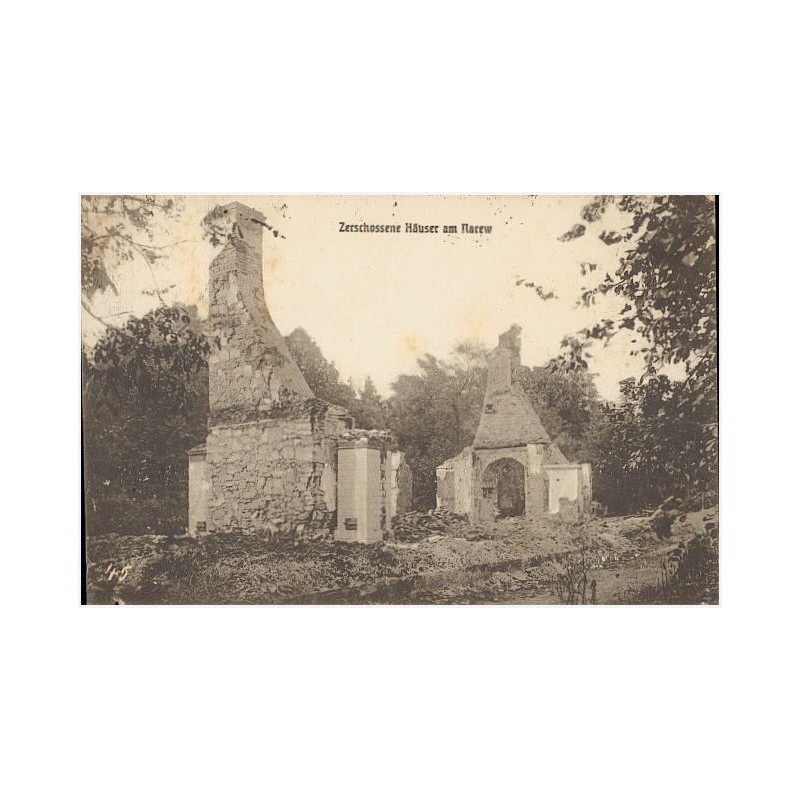 Zerschossene Häuser am Narew