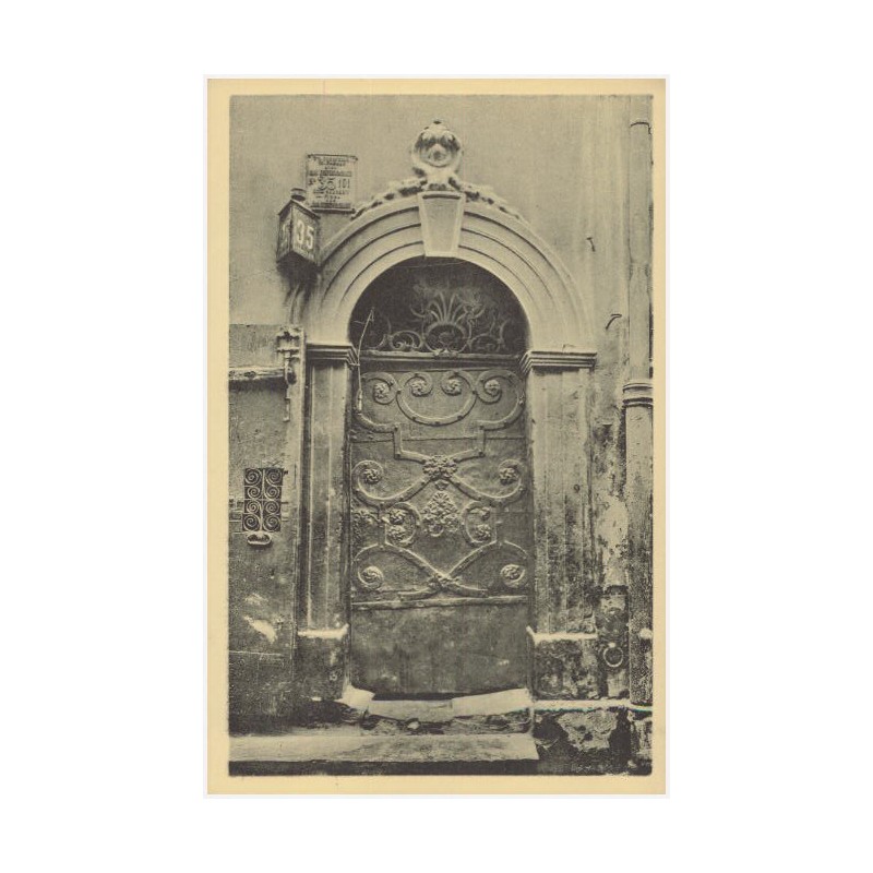 Warszawa. - Ul. Piwna. Portal kamienicy No 35