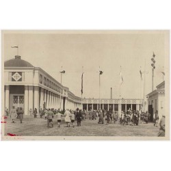 Powszechna Wystawa Krajowa Poznań, maj - wrzesień 1929. Tereny wschodnie, widok na dziedziniec