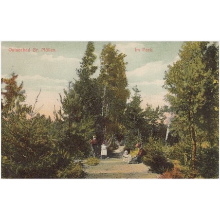 Ostseebad Gr. Möllen. Im Park