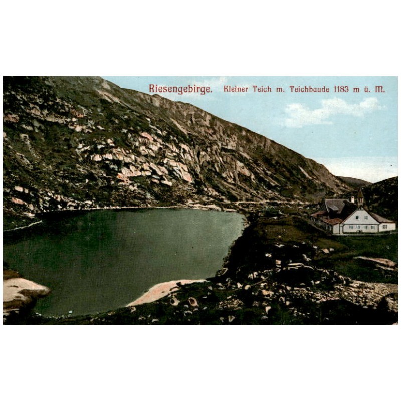 Riesengebirge. Kleiner Teich mit Teichbaude 1183 m ü. M.