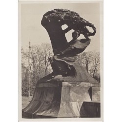 Warszawa. Łazienki, Pomnik Chopina w Parku. Fot. R. Puchalski