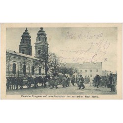 Deutsche Truppen auf dem Marktplatz der russischen Stadt Mlawa. [...]