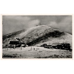Riesenbaude und Schlesierhaus mit Schneekoppe