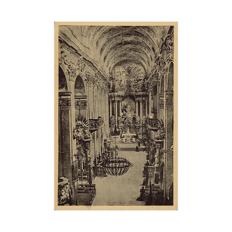 Częstochowa. Główna nawa Kościoła Jasnogórskiego