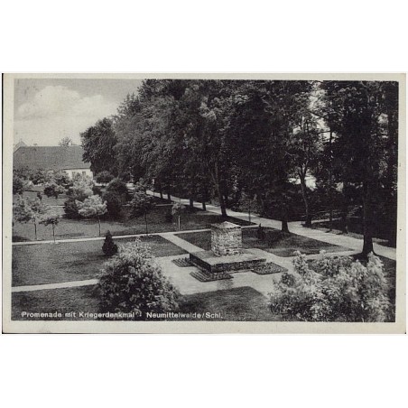 Promenade mit Kriegerdenkmal. Neumittelwalde/ Schl