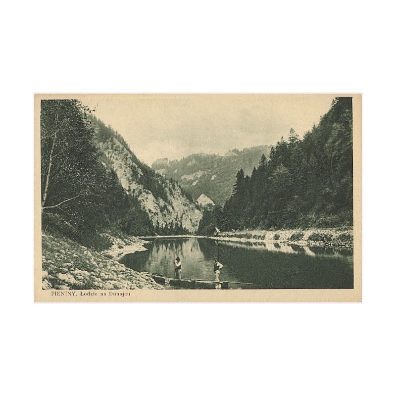 Pieniny. Łodzie na Dunajcu