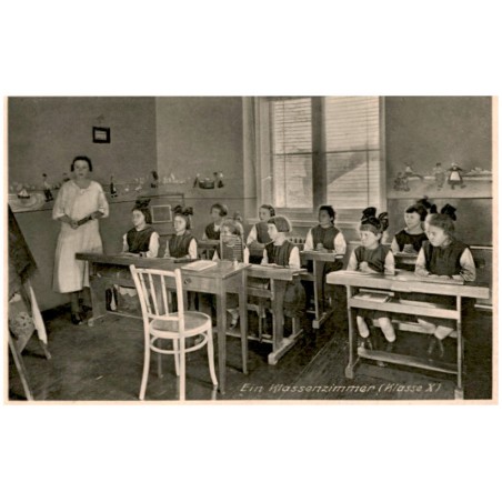 Ein Klassenzimmer (Klasse X) / Rewers: Pensionat der Ursulinen. Carlowitz bei Breslau.