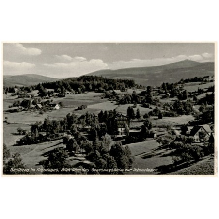 Saalberg im Riesengeb. Blick über das Genesungsheim zur Schneekoppe