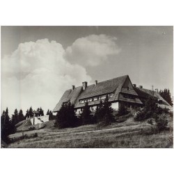 Gorce. Schronisko PTTK im. Wł. Orkana na Turbaczu fot. K. Gorazdowska