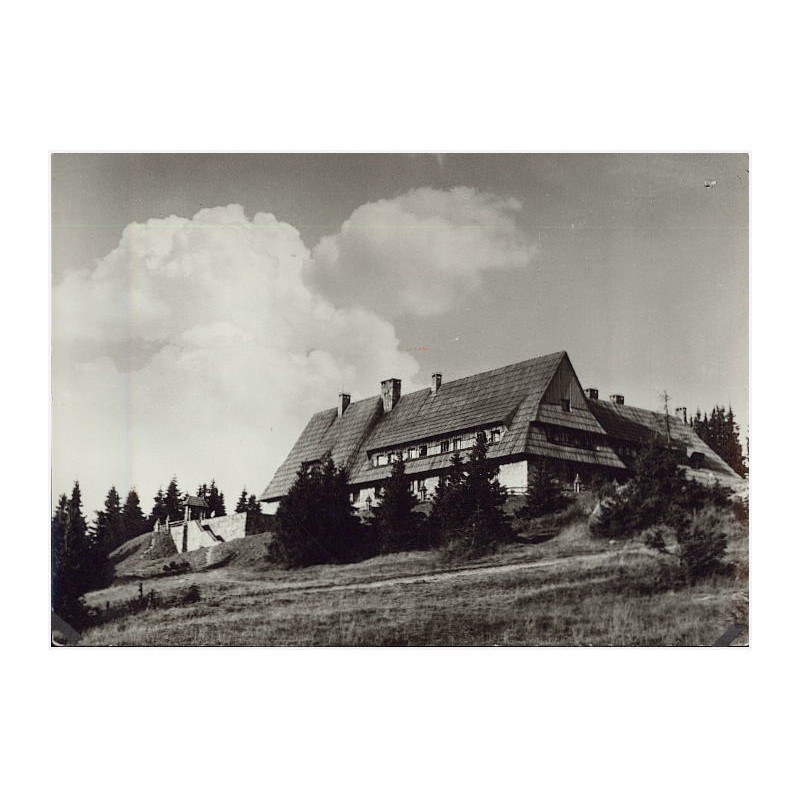 Gorce. Schronisko PTTK im. Wł. Orkana na Turbaczu fot. K. Gorazdowska