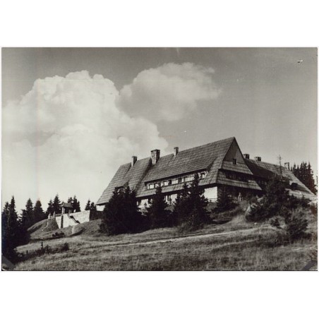 Gorce. Schronisko PTTK im. Wł. Orkana na Turbaczu fot. K. Gorazdowska