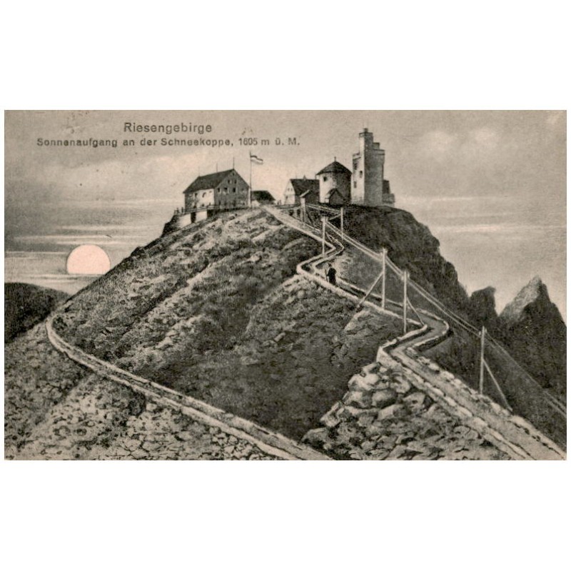 Riesengebirge. Sonnenaufgang an der Schneekoppe, 1605 m ü. M.