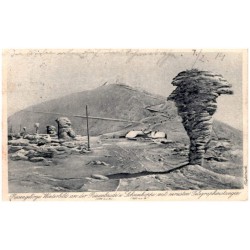 Riesengebirge. Winterbild an der Riesenbaude (1394 m ü. M.) u. Schneekoppe (1605 m ü. M.) mir vereisten Telegraphenstangen [...]