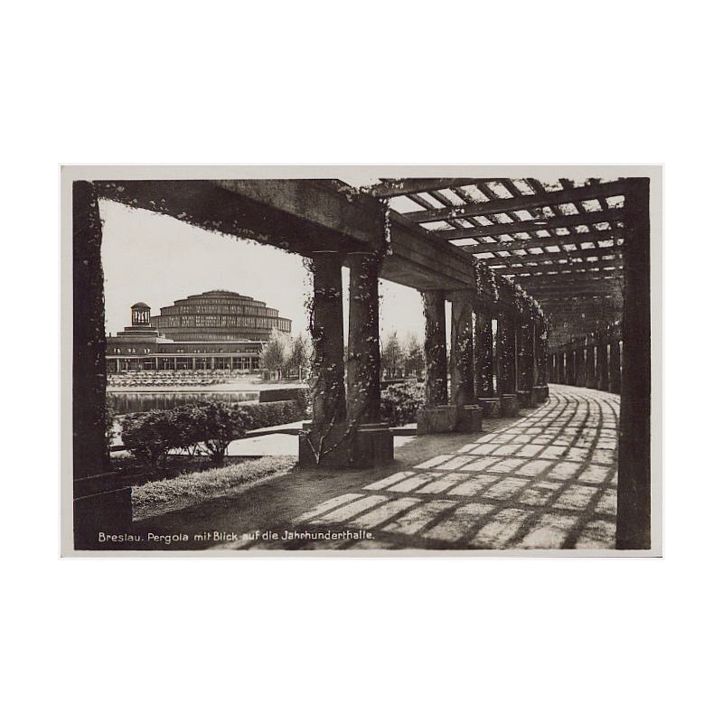 Breslau. Pergola mit Blick auf die Jahrhunderthalle