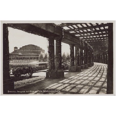 Breslau. Pergola mit Blick auf die Jahrhunderthalle