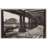 Breslau. Pergola mit Blick auf die Jahrhunderthalle