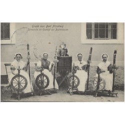 Gruss aus Bad Flinsberg. Spinnstube im Gasthof zur Buchenbaude