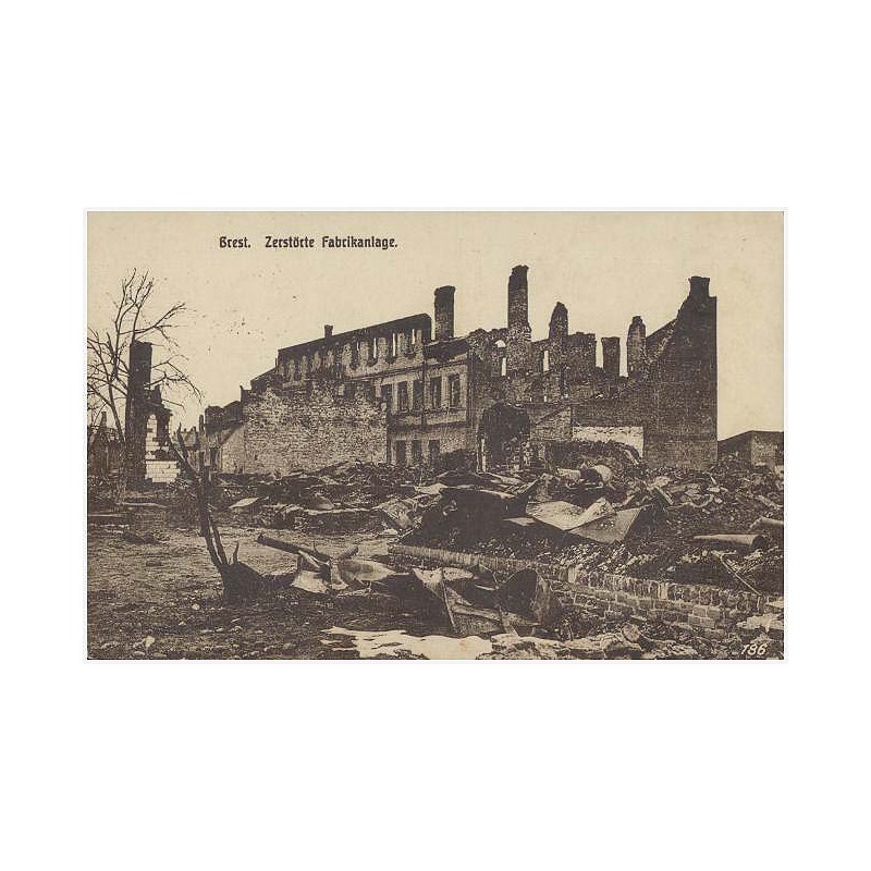 Brest. Zerstörte Fabrikanlage. 186