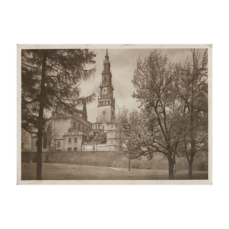 Częstochowa. Aleja P. Marii i widok na Kościół Jasnogórski. Fot. Jan Bułhak