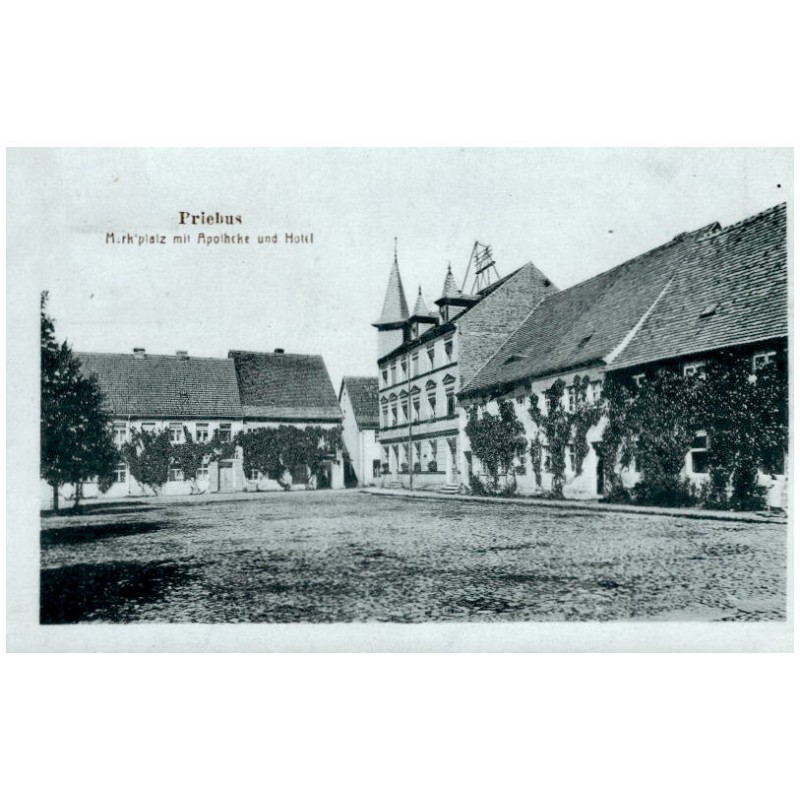 Priebus. Marktplatz mit Apotheke und Hotel