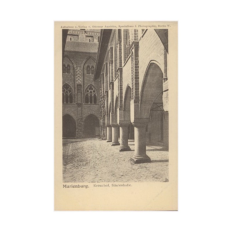 Marienburg. Kreuzhof, Säulenhalle