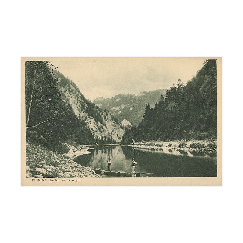 Pieniny. Łodzie na Dunajcu