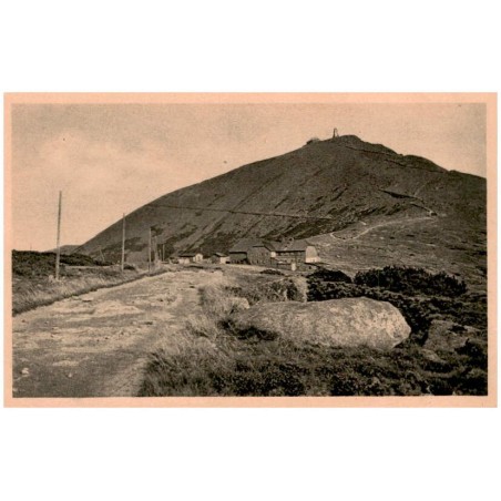 Riesengebirge. Die Schneekoppe mit Riesenbaude