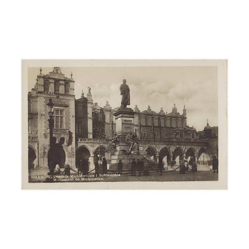 Kraków. Pomnik Mickiewicza i Sukiennice. Monument de Mickiewicz