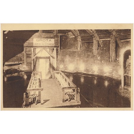 Wieliczka. Jezioro w grocie "Piłsudskiego" [...]