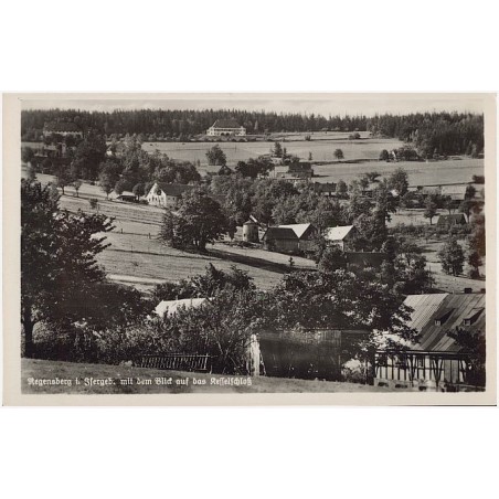 Regensberg i. Isergeb. mit dem Bild auf das Kesselschloß. Berghotel [...]
